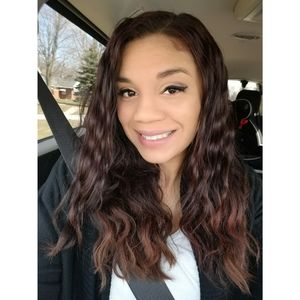 Meet your Posher, Ashley